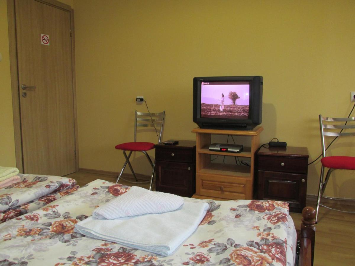 Pri Orehite Guesthouse 奥雷沙克 外观 照片