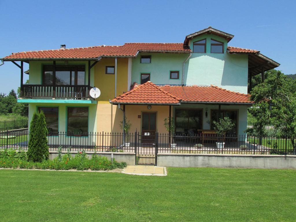 Pri Orehite Guesthouse 奥雷沙克 外观 照片