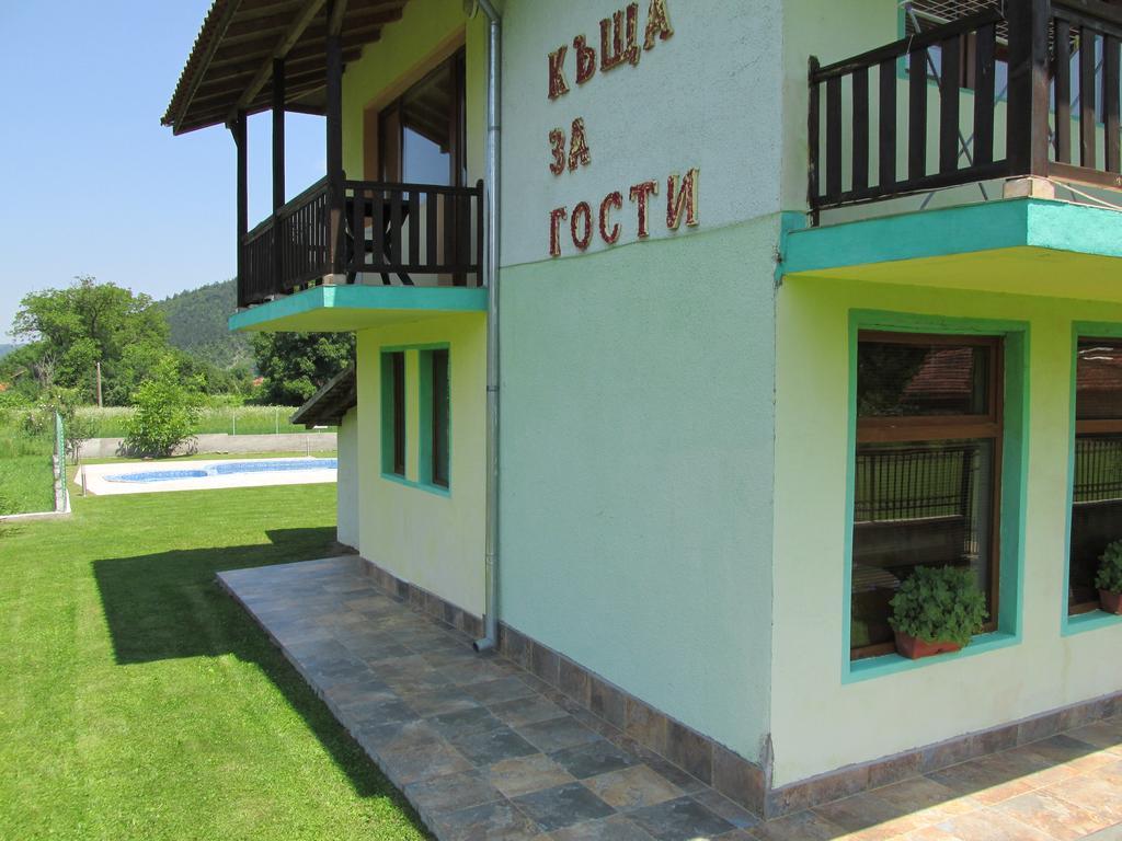 Pri Orehite Guesthouse 奥雷沙克 外观 照片
