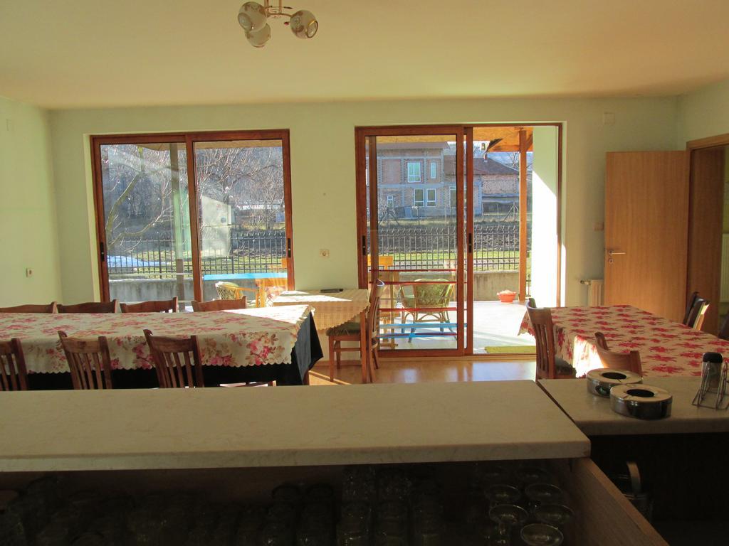 Pri Orehite Guesthouse 奥雷沙克 外观 照片
